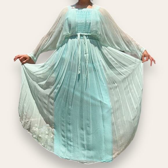 1970s Michel Pelta Paris Sea Foam Green Silk floor Length Evening / prom Gown - Picture 1 of 13